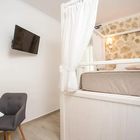 Egli Luxury Aparthotel *