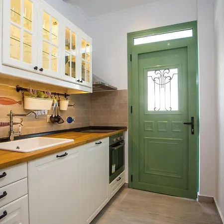 Egli Luxury Aparthotel