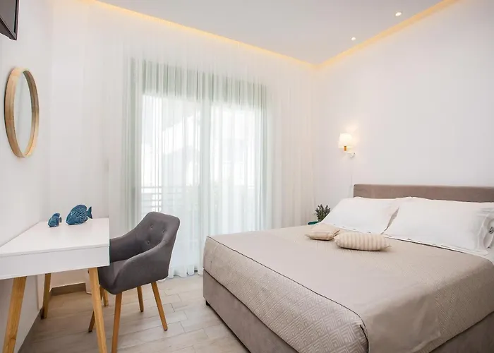 Lägenhetshotell Egli Luxury Archangelos (Rhodes)