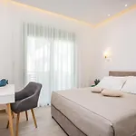 Apartmanhotel Egli Luxury Arhángelosz