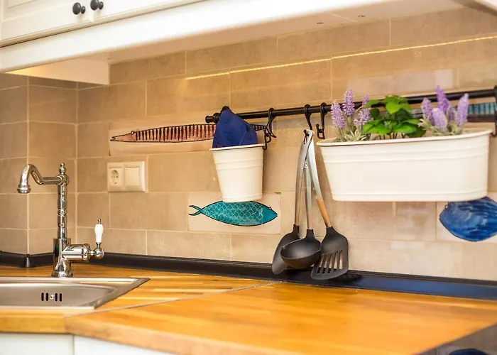 Egli Luxury 4* 아크앤젤로스